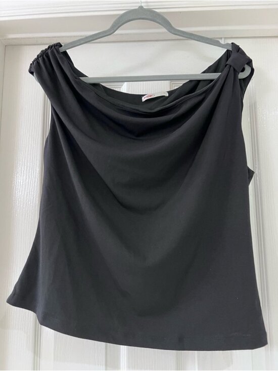 Tops - Black Off the Shoulder Women’s Top